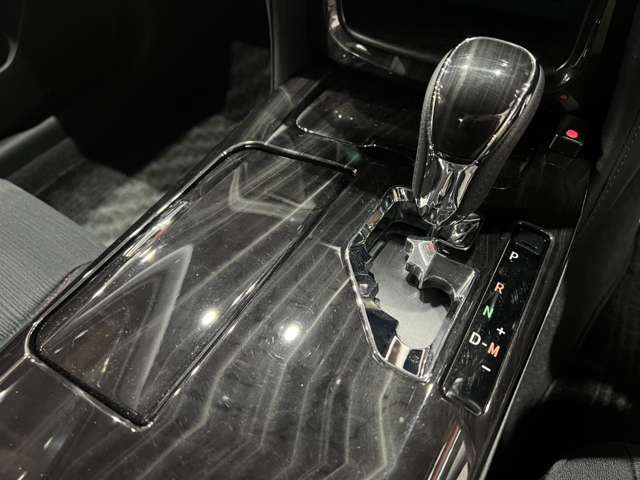 トヨタ クラウンアスリート ２．０－Ｔ H28年 (関東) 99