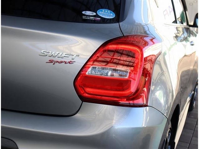 スズキ スイフト スポーツ １．４ R2年 (関東) 99