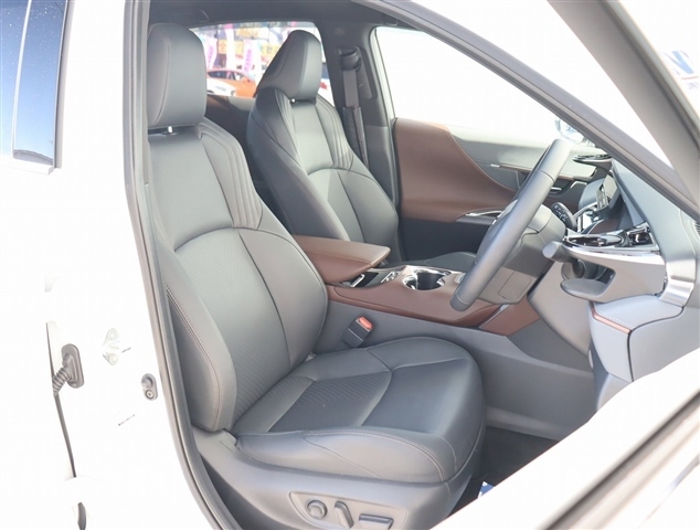 トヨタ ハリアー　ハイブリッド ２．５ ハイブリッド Ｚ レザーパッケージ R6年 (関東) 99