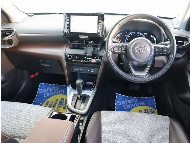 トヨタ ヤリスクロス　ハイブリッド １．５ ハイブリッド Ｚ R4年 (関東) 99