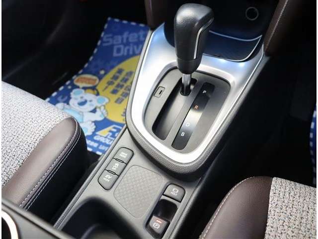 トヨタ ヤリスクロス　ハイブリッド １．５ ハイブリッド Ｚ R4年 (関東) 99