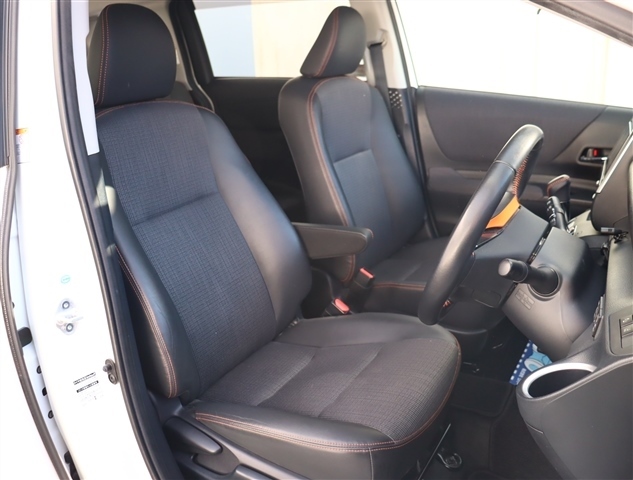 トヨタ シエンタ　ハイブリッド ハイブリッド １．５ Ｇ クエロ H29年 (関東) 99