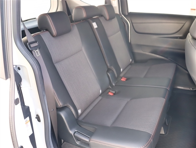 トヨタ シエンタ　ハイブリッド ハイブリッド １．５ Ｇ クエロ H29年 (関東) 99