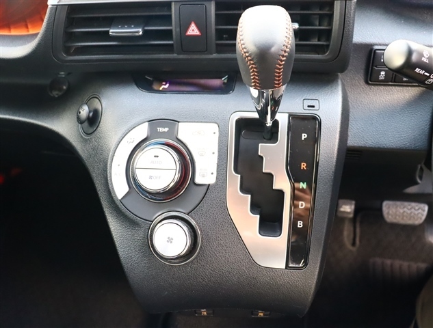 トヨタ シエンタ　ハイブリッド ハイブリッド １．５ Ｇ クエロ H29年 (関東) 99