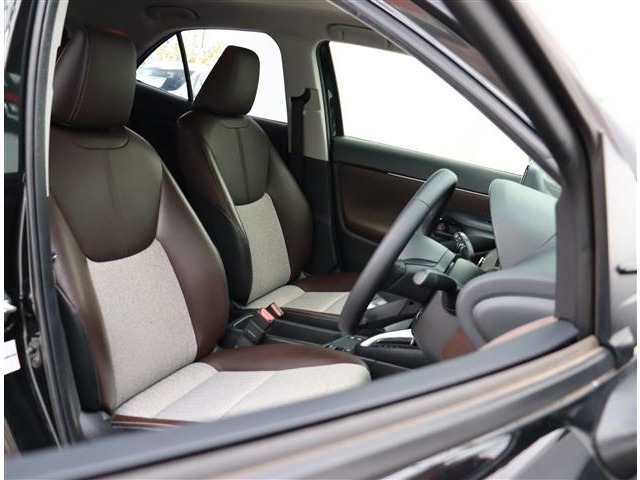 トヨタ ヤリスクロス　ハイブリッド １．５ ハイブリッド Ｚ R4年 (関東) 99