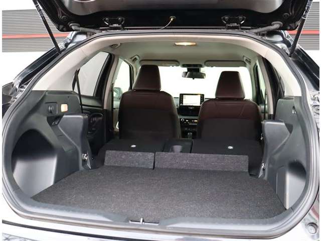 トヨタ ヤリスクロス　ハイブリッド １．５ ハイブリッド Ｚ R4年 (関東) 99