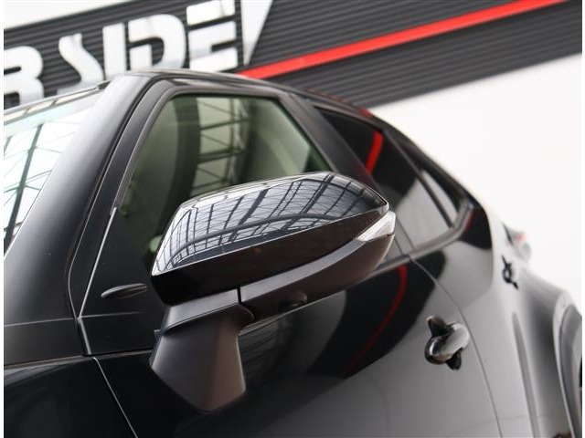 トヨタ ヤリスクロス　ハイブリッド １．５ ハイブリッド Ｚ R4年 (関東) 99