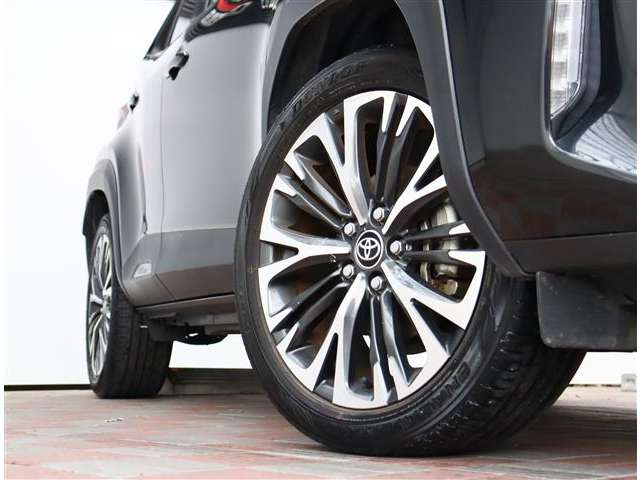 トヨタ ヤリスクロス　ハイブリッド １．５ ハイブリッド Ｚ R4年 (関東) 99