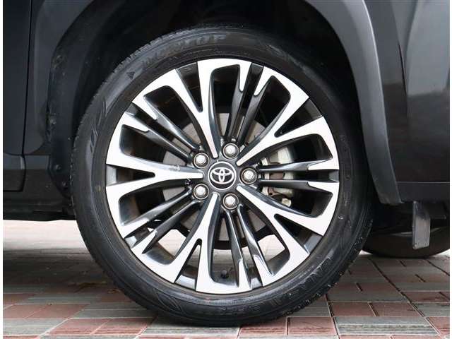 トヨタ ヤリスクロス　ハイブリッド １．５ ハイブリッド Ｚ R4年 (関東) 99