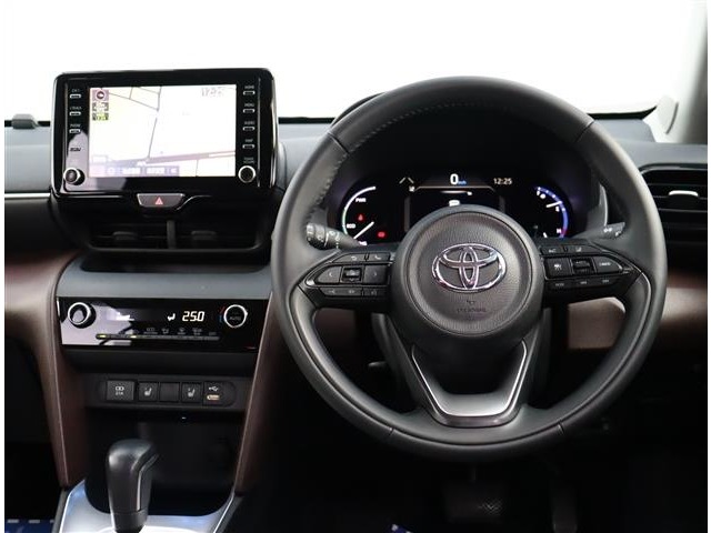 トヨタ ヤリスクロス　ハイブリッド １．５ ハイブリッド Ｚ R4年 (関東) 99