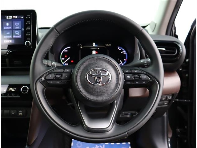 トヨタ ヤリスクロス　ハイブリッド １．５ ハイブリッド Ｚ R4年 (関東) 99