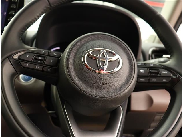 トヨタ ヤリスクロス　ハイブリッド １．５ ハイブリッド Ｚ R4年 (関東) 99