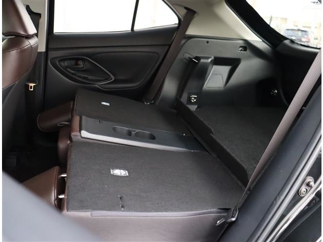 トヨタ ヤリスクロス　ハイブリッド １．５ ハイブリッド Ｚ R4年 (関東) 99