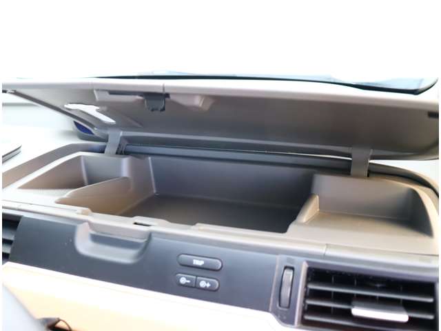 ホンダ フリード　ハイブリッド １．５ ハイブリッド Ｇ H30年 (関東) 99