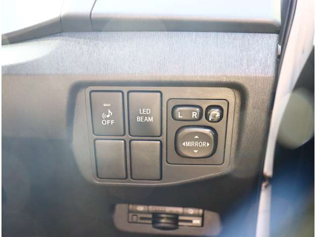 トヨタ プリウス １．８ Ｓ ツーリングセレクション Ｇ'Ｓ H24年 (関東) 99