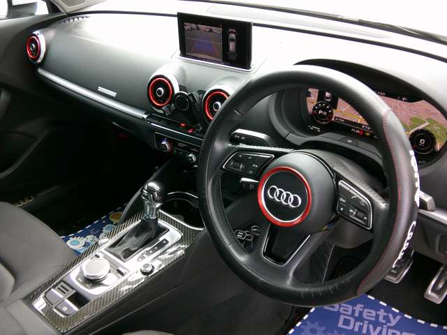 アウディ Ａ３　スポーツバック １．４　ＴＦＳＩ H29年 (関東) 99