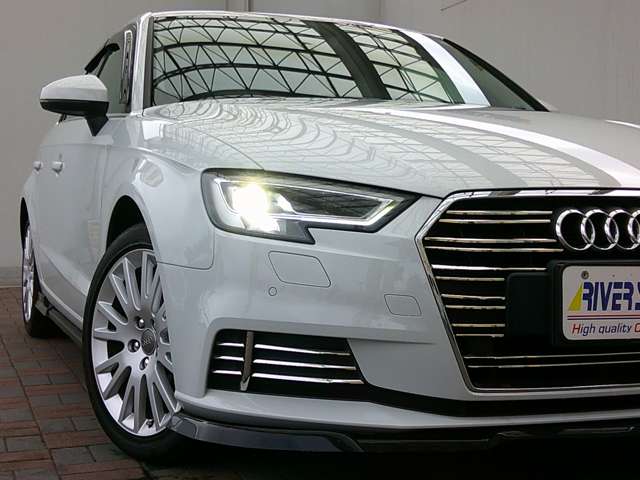 アウディ Ａ３　スポーツバック １．４　ＴＦＳＩ H29年 (関東) 99