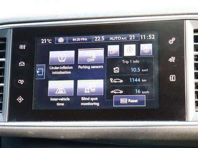 プジョー ３０８ ＧＴライン H29年 (関東) 99