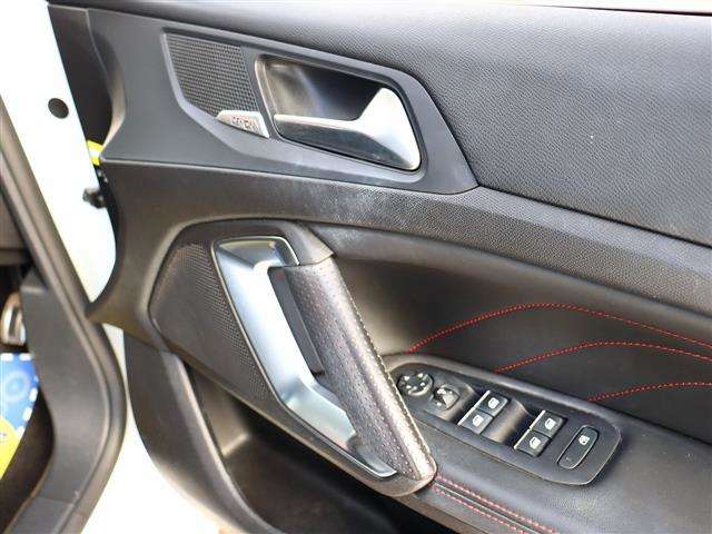 プジョー ３０８ ＧＴライン H29年 (関東) 99