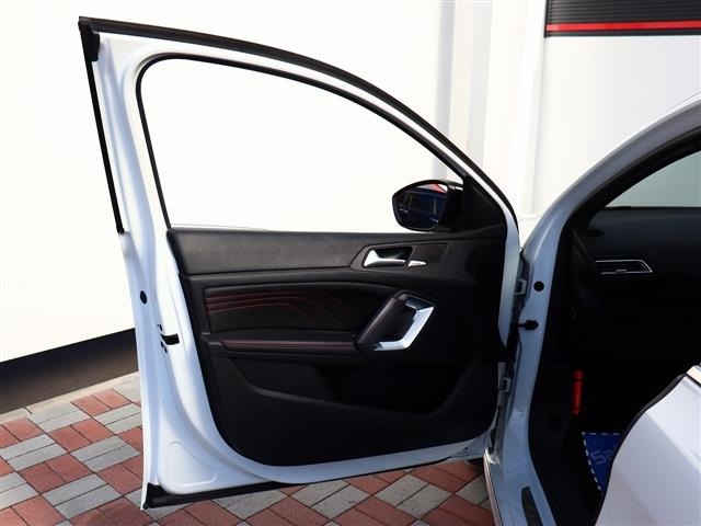 プジョー ３０８ ＧＴライン H29年 (関東) 99