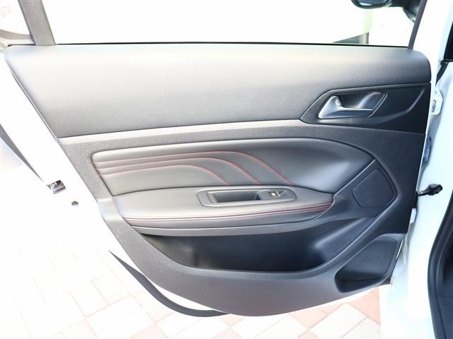 プジョー ３０８ ＧＴライン H29年 (関東) 99