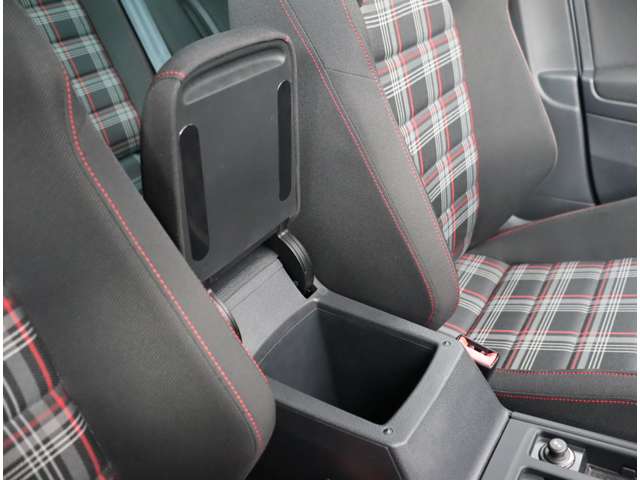 フォルクスワーゲン ゴルフ ＧＴＩ H25年 (関東) 99