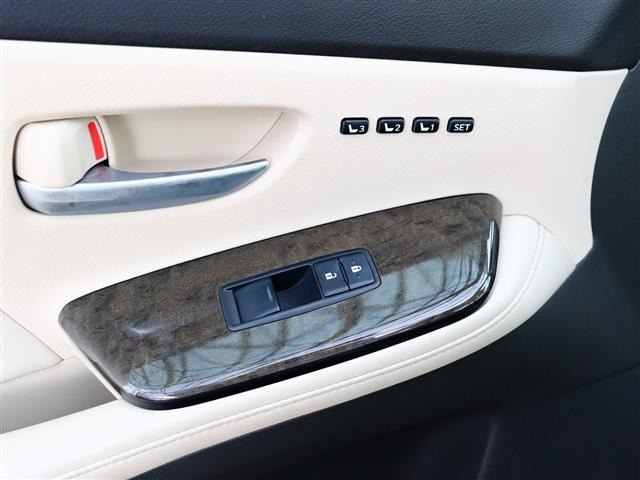 レクサス ＨＳ２５０ｈ バージョンＩ H22年 (関東) 99