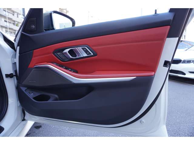 ＢＭＷ ３シリーズ Ｍ３４０Ｉ Ｘドライブ ４ＷＤ R2年 (近畿) 99