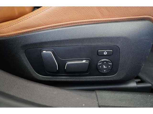 ＢＭＷ ３シリーズ ３２０Ｄ Ｘドライブ Ｍスポーツ ディーゼルターボ ４ＷＤ R6年 (近畿) 99