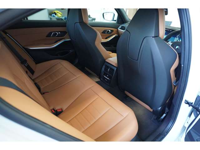 ＢＭＷ ３シリーズ ３２０Ｄ Ｘドライブ Ｍスポーツ ディーゼルターボ ４ＷＤ R6年 (近畿) 99