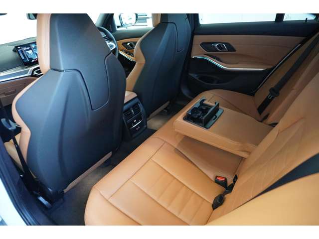 ＢＭＷ ３シリーズ ３２０Ｄ Ｘドライブ Ｍスポーツ ディーゼルターボ ４ＷＤ R6年 (近畿) 99