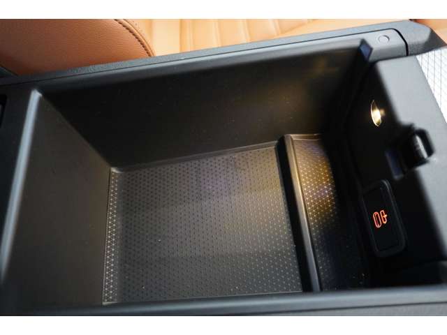 ＢＭＷ ３シリーズ ３２０Ｄ Ｘドライブ Ｍスポーツ ディーゼルターボ ４ＷＤ R6年 (近畿) 99