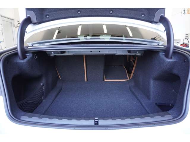 ＢＭＷ ３シリーズ ３２０Ｄ Ｘドライブ Ｍスポーツ ディーゼルターボ ４ＷＤ R6年 (近畿) 99