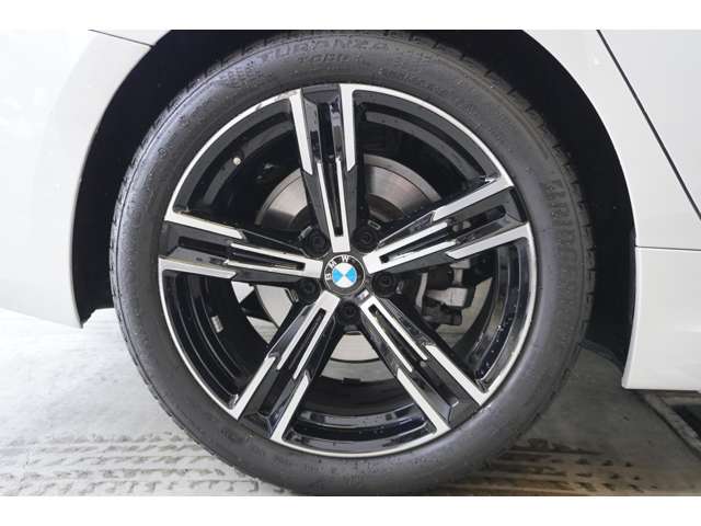 ＢＭＷ ３シリーズ ３２０Ｄ Ｘドライブ Ｍスポーツ ディーゼルターボ ４ＷＤ R6年 (近畿) 99