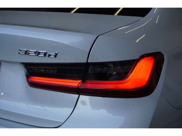 ＢＭＷ ３シリーズ ３２０Ｄ Ｘドライブ Ｍスポーツ ディーゼルターボ ４ＷＤ R6年 (近畿) 99