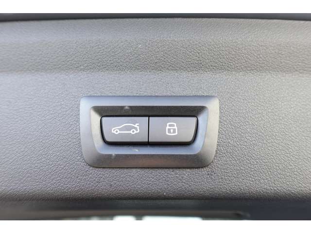 ＢＭＷ １シリーズ １１８Ｄ プレイ ディーゼルターボ R6年 (近畿) 99