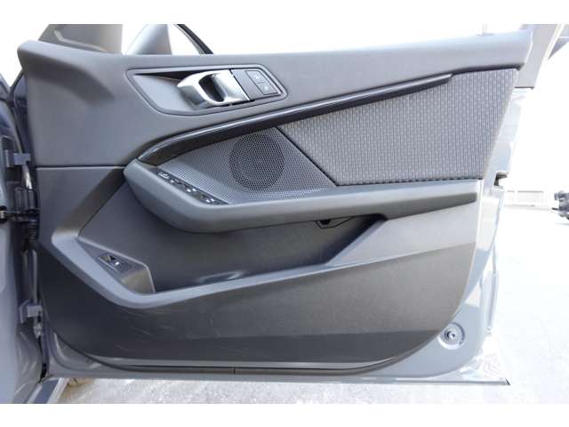 ＢＭＷ １シリーズ １１８Ｄ プレイ ディーゼルターボ R6年 (近畿) 99