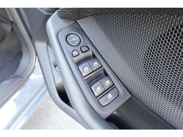 ＢＭＷ １シリーズ １１８Ｄ プレイ ディーゼルターボ R6年 (近畿) 99