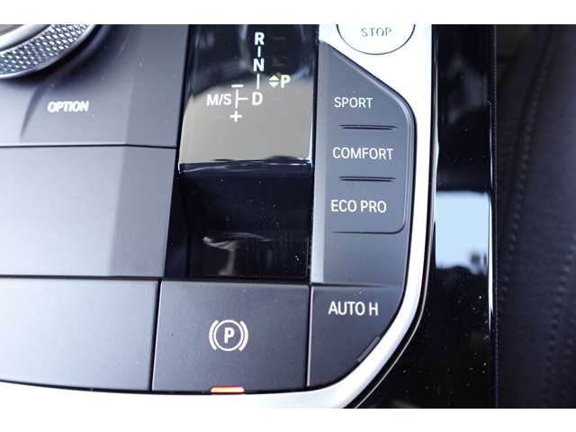 ＢＭＷ １シリーズ １１８Ｄ プレイ ディーゼルターボ R6年 (近畿) 99