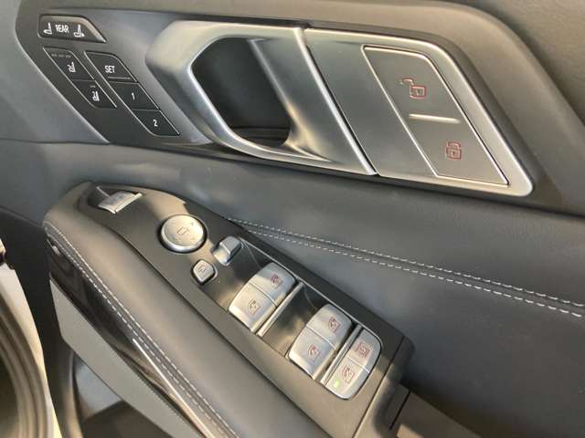 ＢＭＷ Ｘ７ Ｍ５０Ｉ ４ＷＤ R4年 (近畿) 99