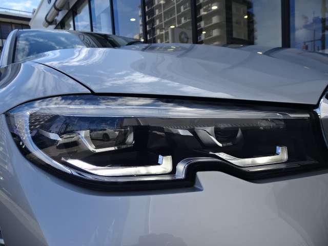 ＢＭＷ ３シリーズ ３１８Ｉ ４０ＴＨ アニバーサリー エディション R3年 (近畿) 99