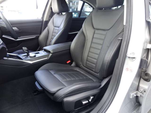 ＢＭＷ ３シリーズ ３１８Ｉ ４０ＴＨ アニバーサリー エディション R3年 (近畿) 99