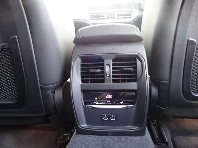 ＢＭＷ ３シリーズ ３１８Ｉ ４０ＴＨ アニバーサリー エディション R3年 (近畿) 99