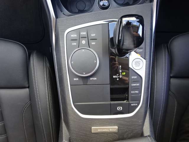 ＢＭＷ ３シリーズ ３１８Ｉ ４０ＴＨ アニバーサリー エディション R3年 (近畿) 99