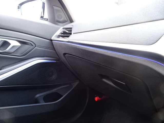 ＢＭＷ ３シリーズ ３１８Ｉ ４０ＴＨ アニバーサリー エディション R3年 (近畿) 99