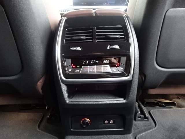 ＢＭＷ Ｘ７ Ｘドライブ４０Ｄ Ｍスポーツ ディーゼルターボ ４ＷＤ R5年 (近畿) 99