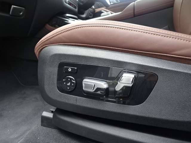 ＢＭＷ Ｘ７ Ｘドライブ４０Ｄ Ｍスポーツ ディーゼルターボ ４ＷＤ R5年 (近畿) 99