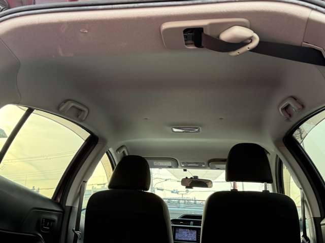 トヨタ アクア １．５ Ｓ H28年 (近畿) 99