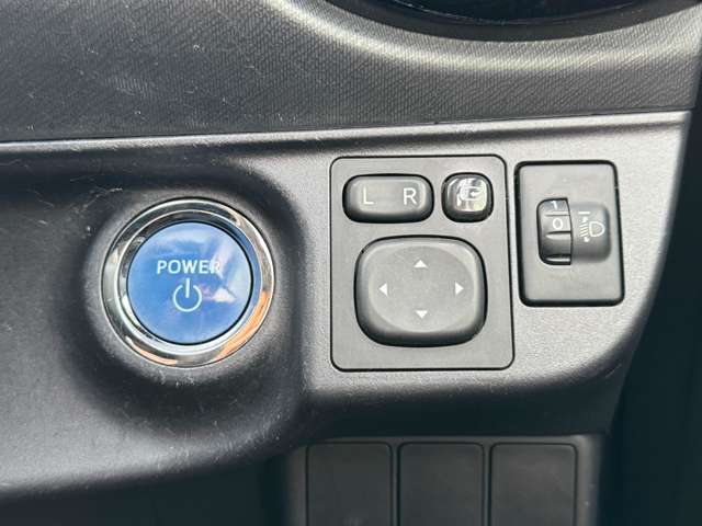 トヨタ アクア １．５ Ｓ H28年 (近畿) 99