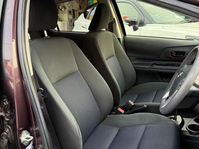 トヨタ アクア １．５ Ｓ H28年 (近畿) 99